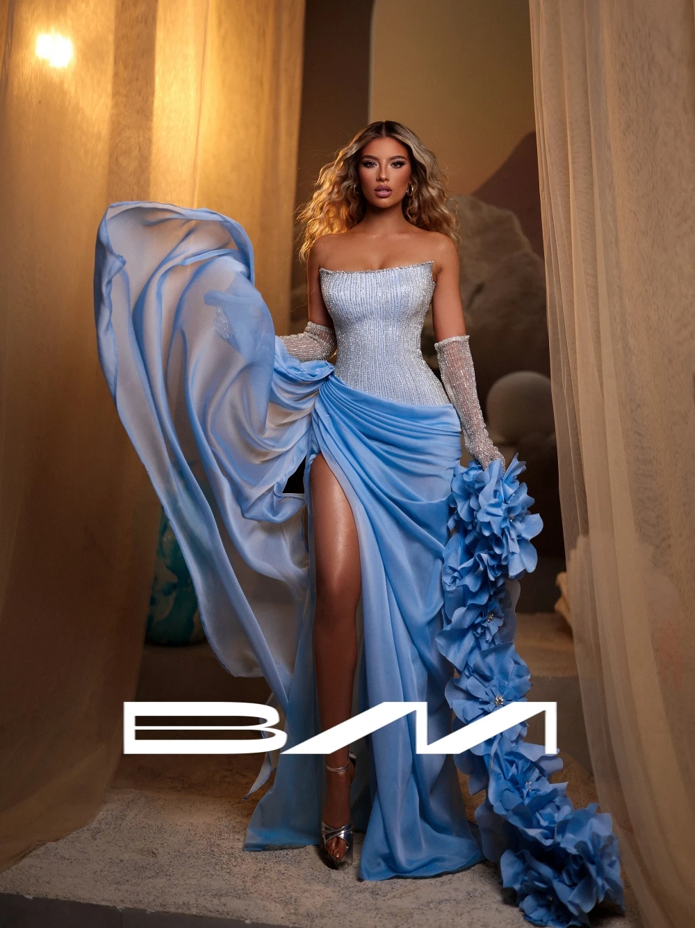 

Blue Strapless Classy Evening Dress With Flowers Cape Charming Sparkling Straight Party Customized Newest Prom Gown No Gloves