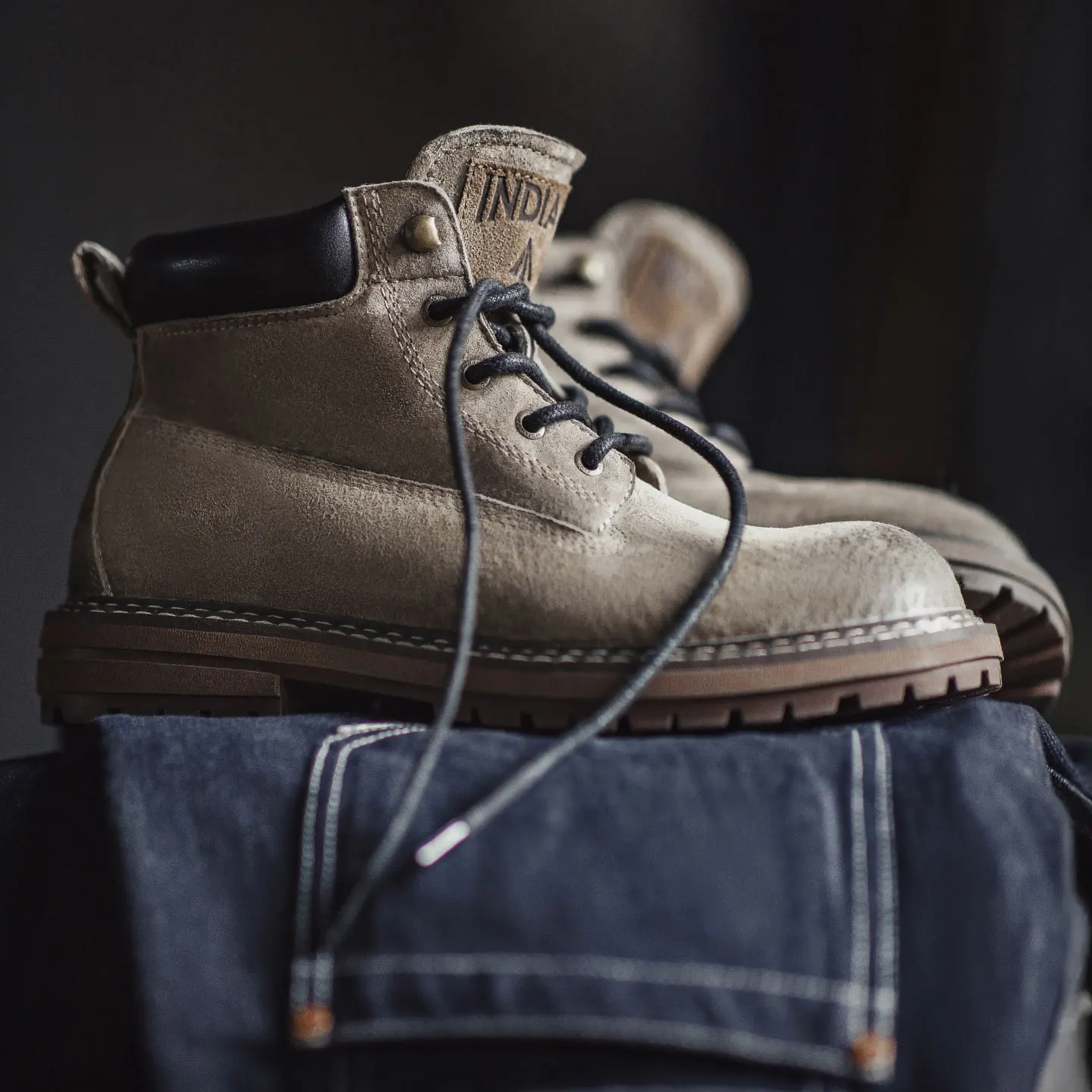 

Maden Full Grain Pigskin High Top Work Boots Casual Lace-Up Desert Boots Retro Genuine Leather Ankle Boots for Men's Fall Winter