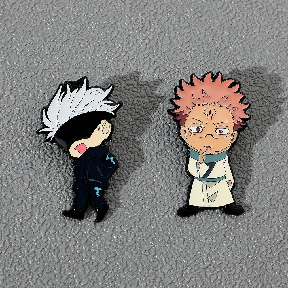 Anime Jujutsu Kaisen spilla Satoru Gojo Ryomen Sukuna spille smaltate spilla in metallo distintivo vestiti di moda accessorio zaino