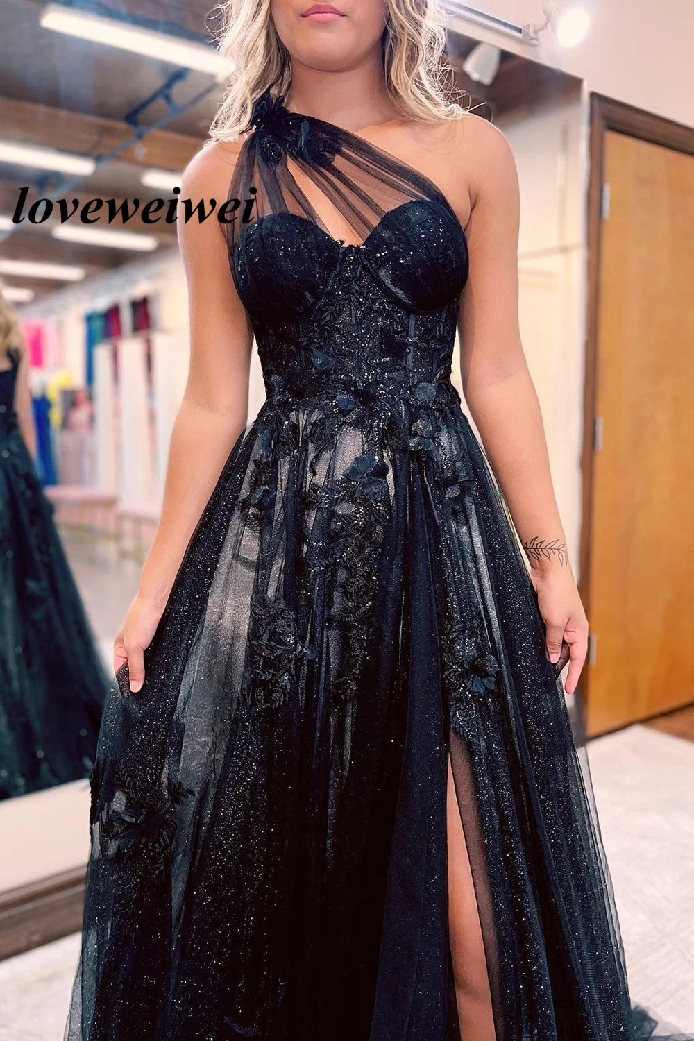 Gaun malam Tulle Backless seksi hitam gaun Prom Applique bunga 3D Satu bahu gaun pesta belahan gaun wanita