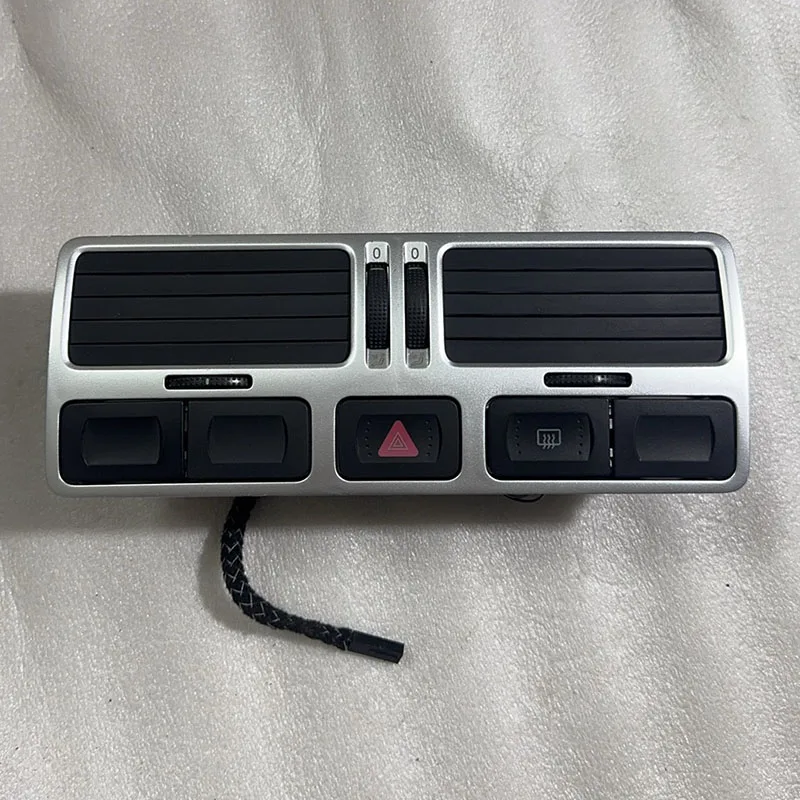 Silvery Instrument Air Outlet Central Air-Conditioning Air Outlet with Heating Switch for MK4 Golf 4 1J1819710B