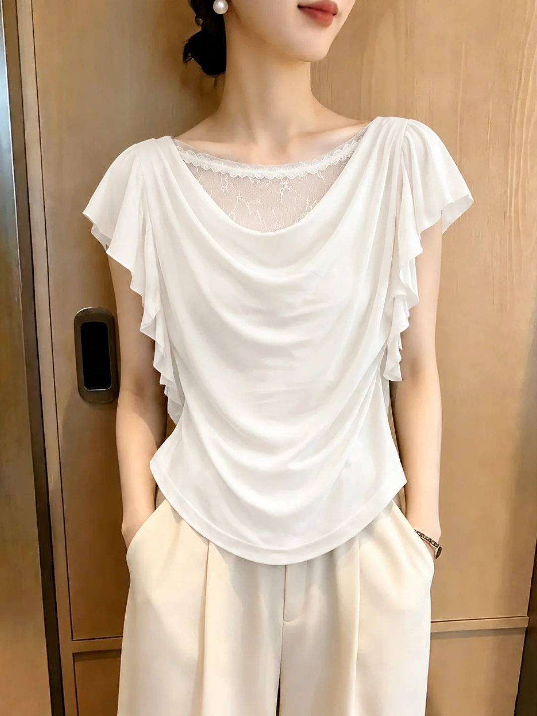 

Fashionable Lace Trim Short Sleeve T-Shirt Women's Summer Design Sensation Gentle Wind Style Korean Loose Fit Inner Wear