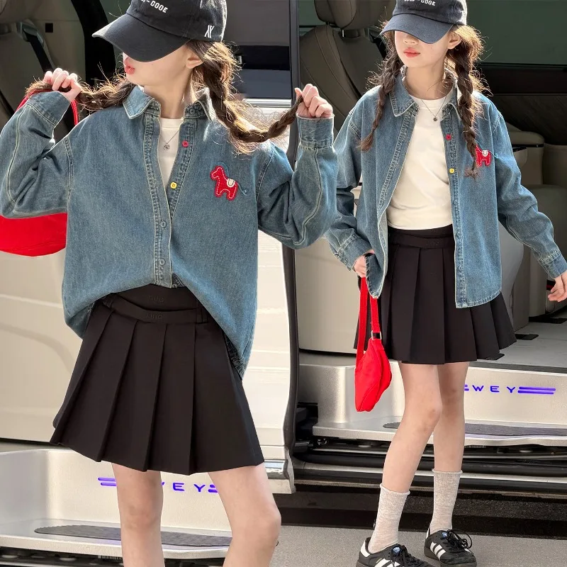 

Джинсовая рубашка-куртка для девочек, весна-осень 2026, повседневная, милая, с вышивкой лошади, с длинным рукавом, на пуговицах, джинсовая куртка, детская одежда