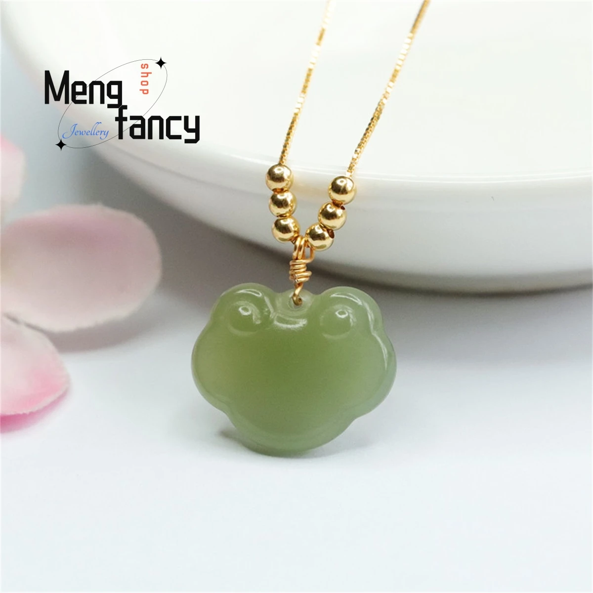 Natural Hotan Jade 18k Gold Inlaid Ruyi Necklace Simple Personalized Luxurious Versatile Fashion Exquisite Women Luxury Jewelry