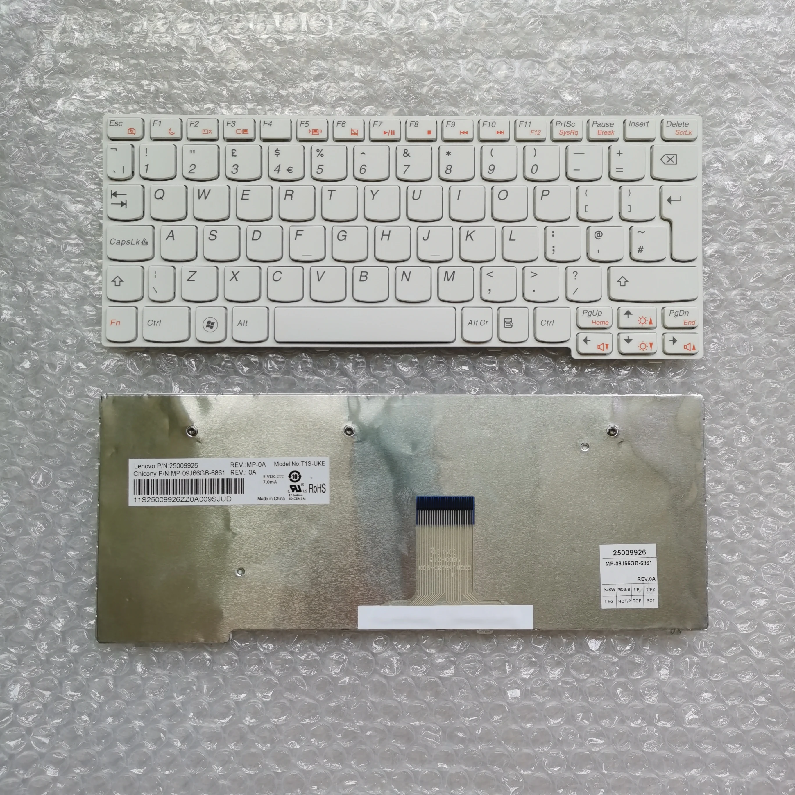 XIN for Lenovo  S100 S110 S10-3 S10-3s white  Laptop Keyboard  UK Layout 25009926 MP-09J66GB-6861