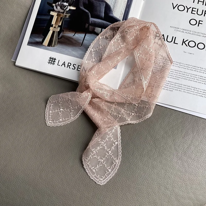 Han Fansen Bufanda de seda de encaje Diadema para mujer Streamer versátil Ins Pañuelo para la cabeza de moda Flor hueca decorativa