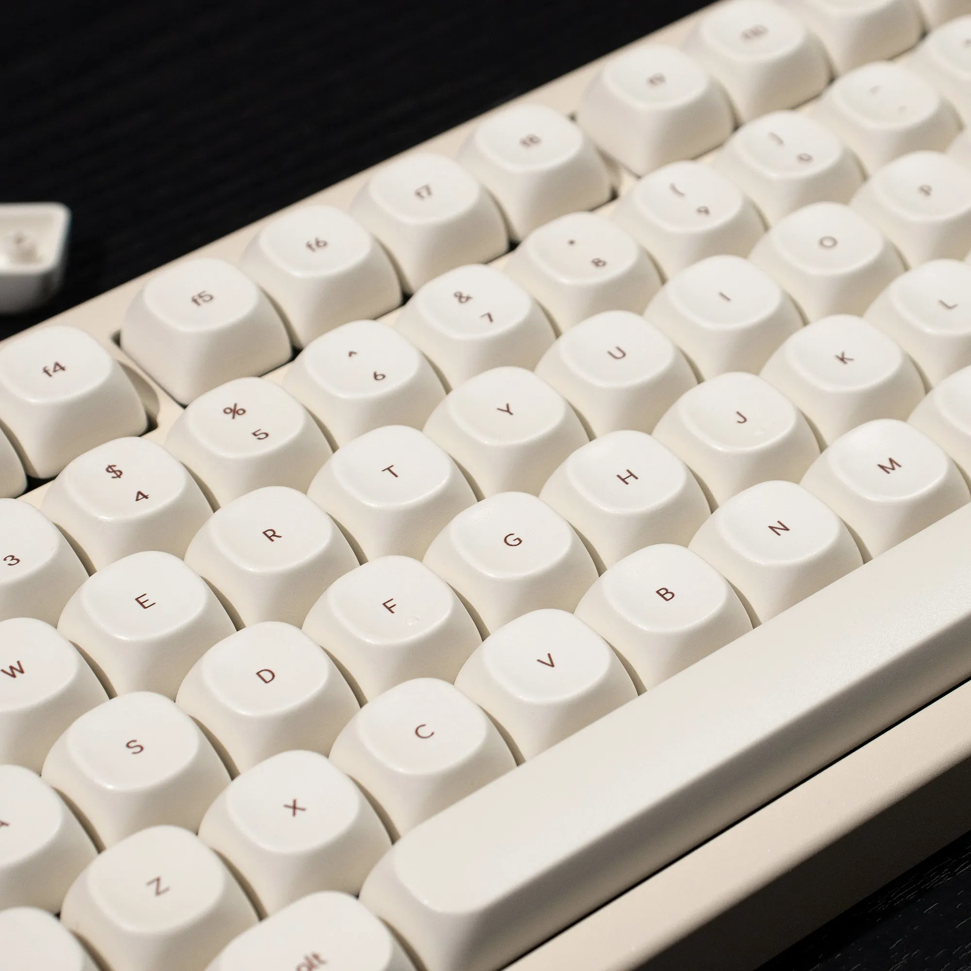 Cute Bear Keycap PBT Sublimation MOA Profile Round Ball Cap Simple Milky White Small Font Mechanical Keyboard Keycaps 125 Keys