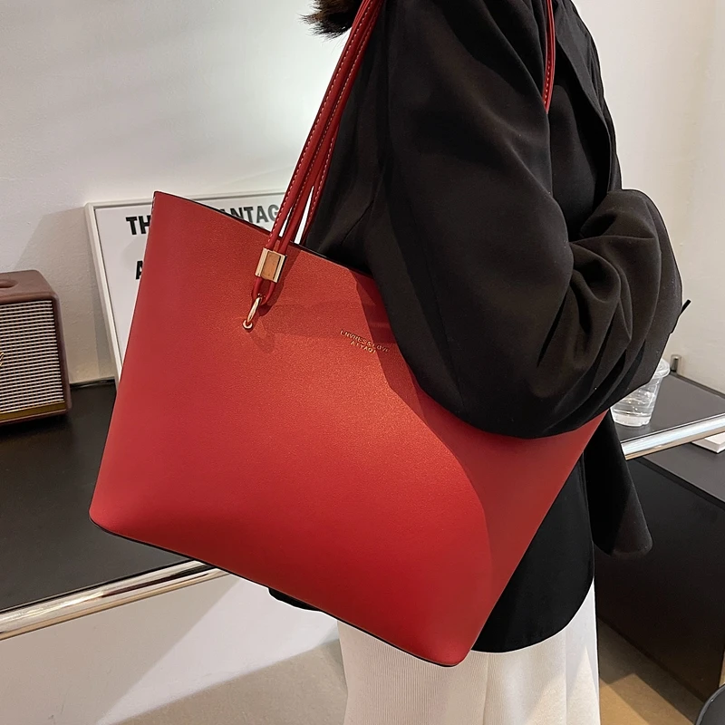 Red Bag Women\'s Wedding Handbags 2023 Autumn New Large Capacity Leather Totes Luxury Designer Wedding Bride Shoulder Bags