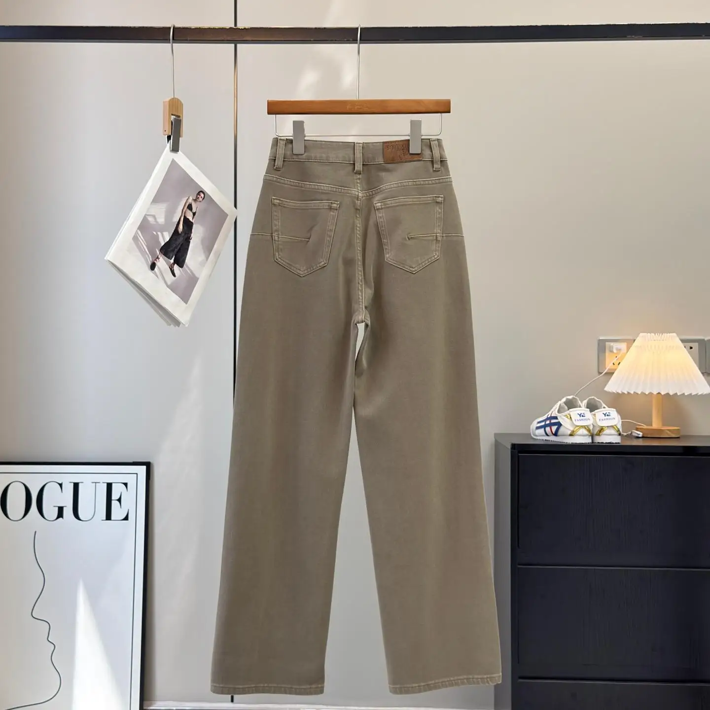 Slimming High Waist Straight Leg Jeans Women's Spring Fashion Retro Washed Butt Enhancing Cotton Stretch Denim Pants
