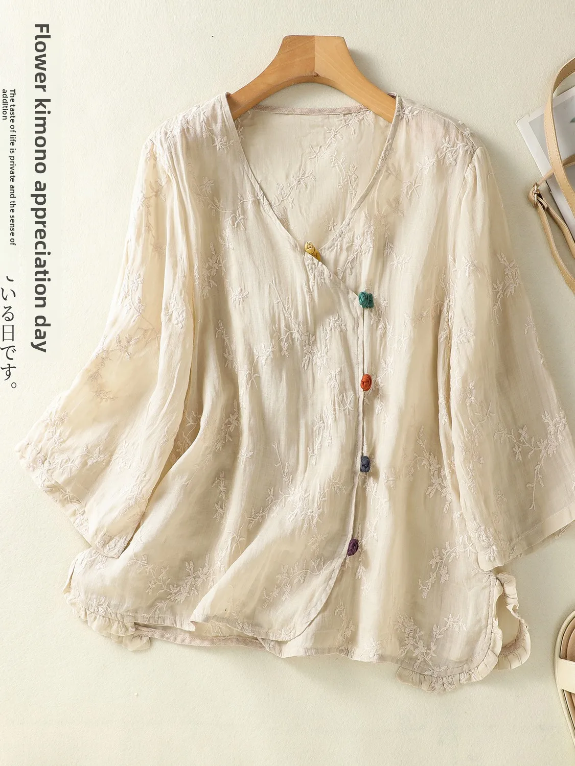 

Дышащая тонкая хлопково-льняная вышитая повседневная блузка большого размера для женщин, на пуговицах, с V-образным вырезом, свободного кроя