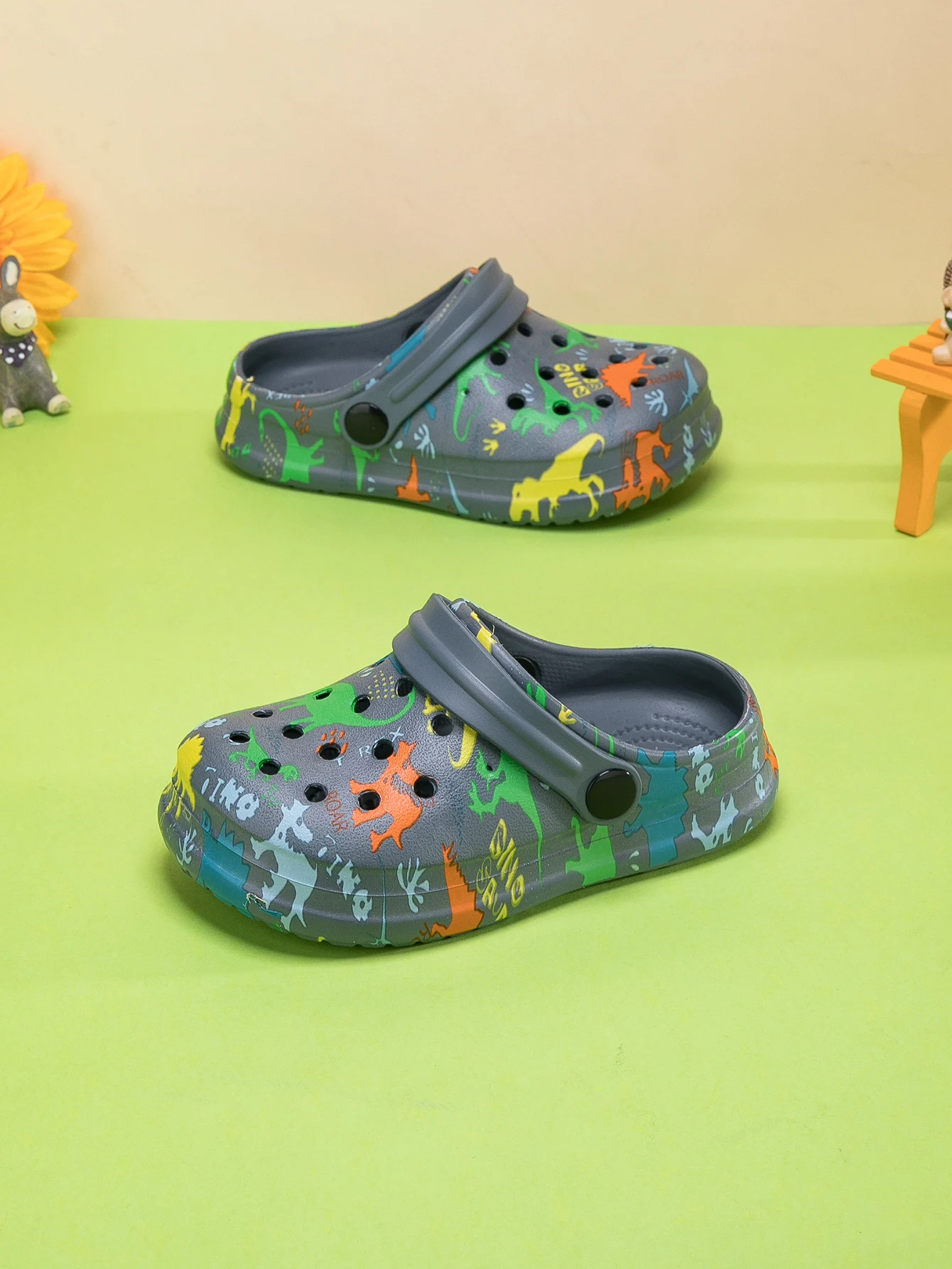 Summer Boys Fashion, Leisure, Comfortable Home Outdoor Beach Dinosaur Cave Shoes