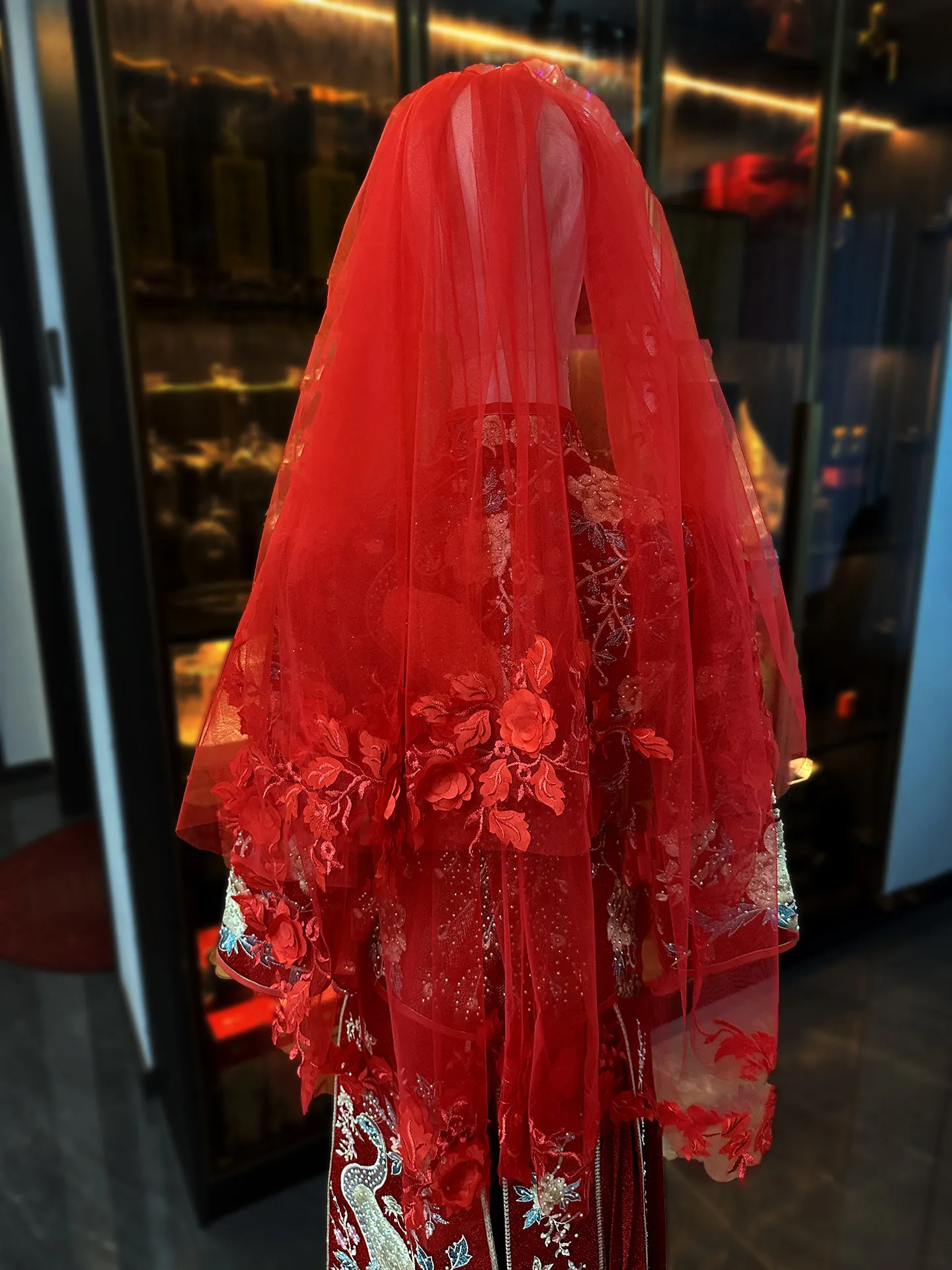 velo-de-novia-rojo-de-2-capas-velo-de-novia-de-arabia-saudita-con-peine-y-borde-de-apliques