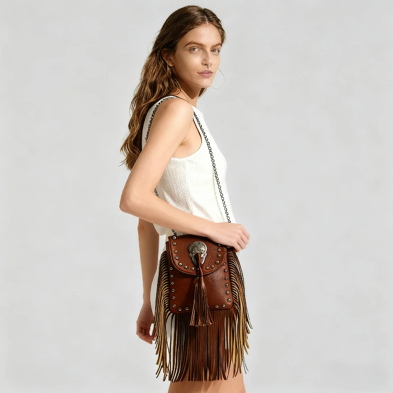 

Новая повседневная и ретро сумка с бахромой и заклепками, персонализированная маленькая сумка через плечо для хранения мобильного телефона с цепочкой для женщин