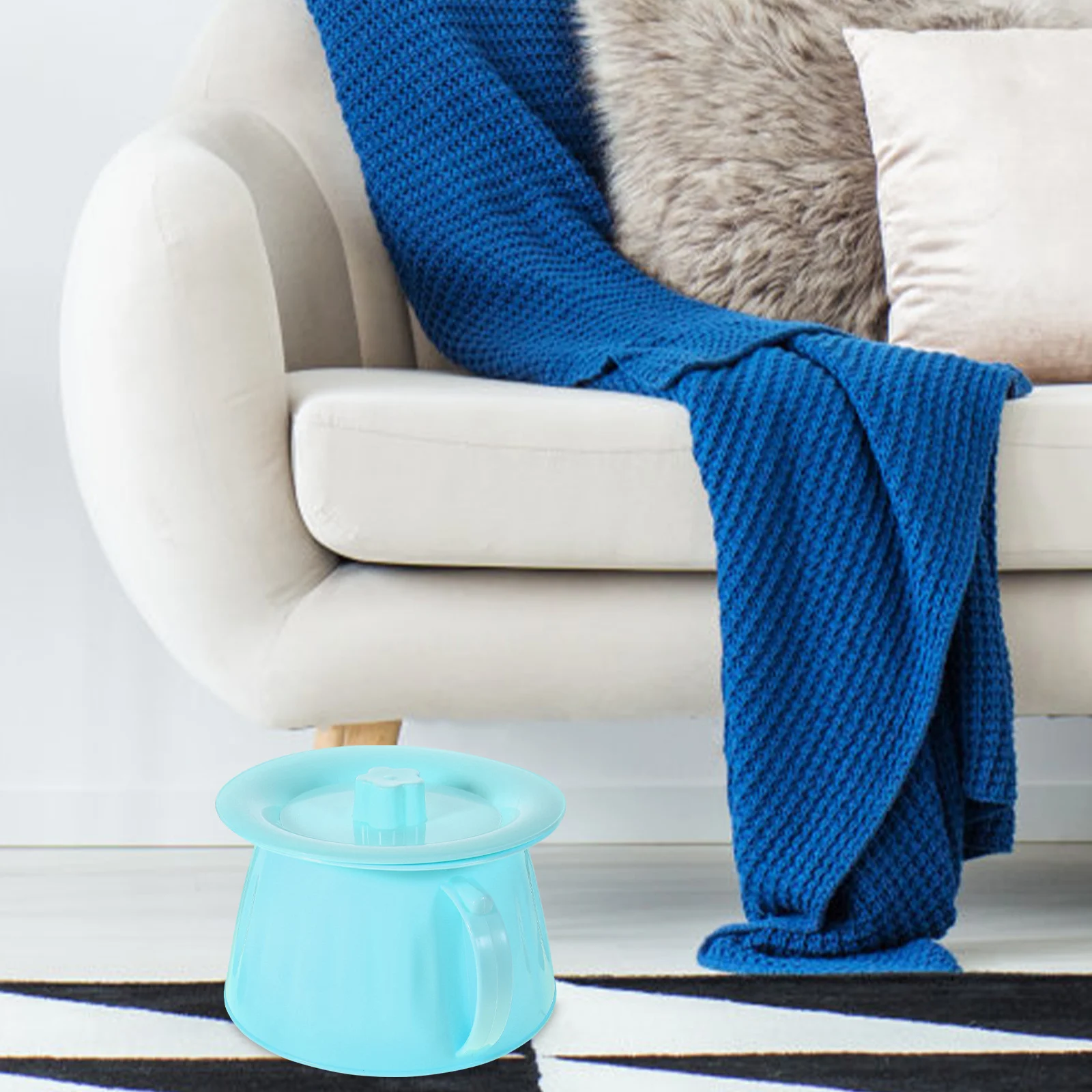 

Portable Chamber Pot Plastic Spittoon Wear Resistant Urine Bucket Elderly Toilet Bedpan Chamber Pot Plastic Spittoon Urinal