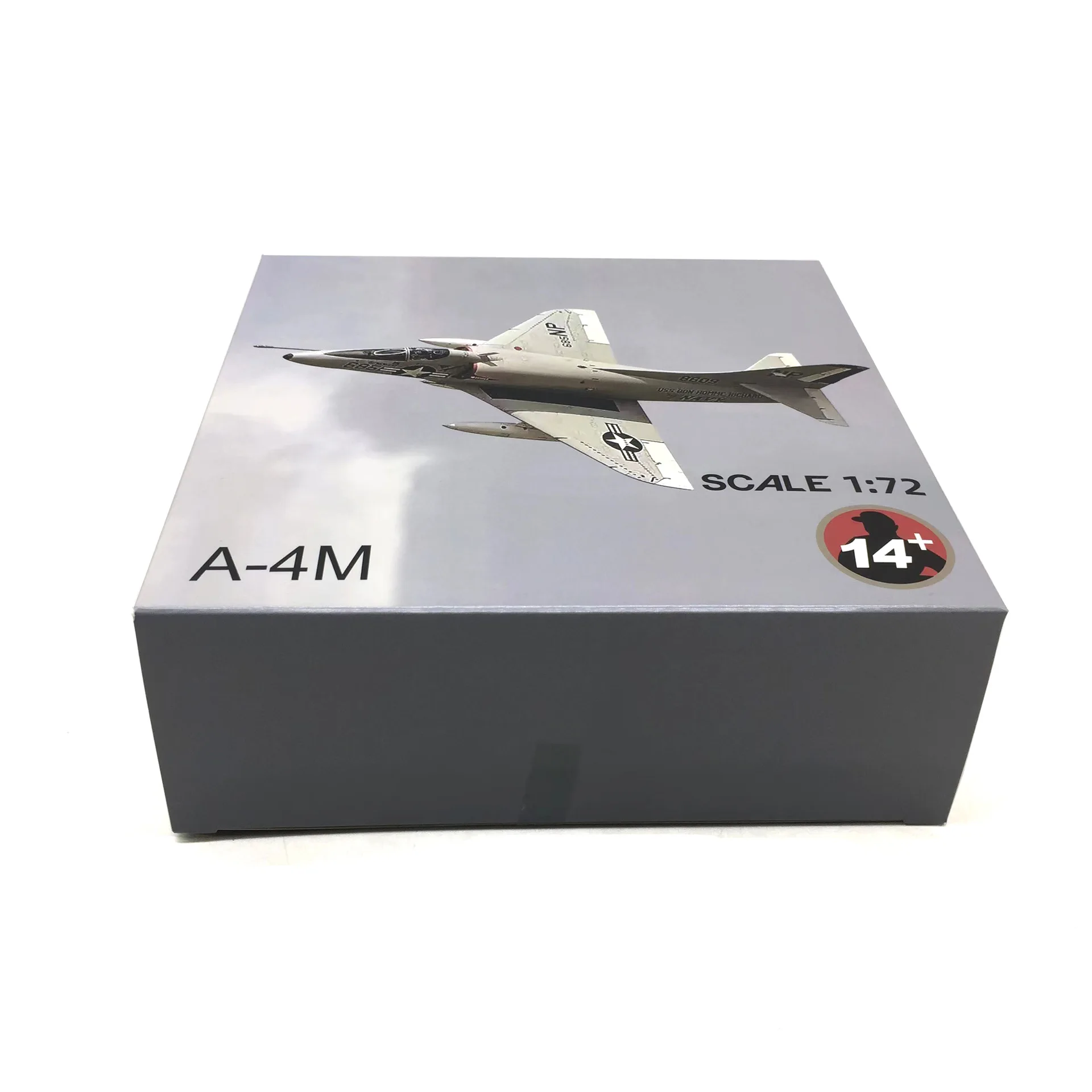 1:72 Scale USMC Skyhawk A-4 Fighter Model and Display Stand Collectible Gifts A4 Alloy Airplane Model Mini Decoration Home