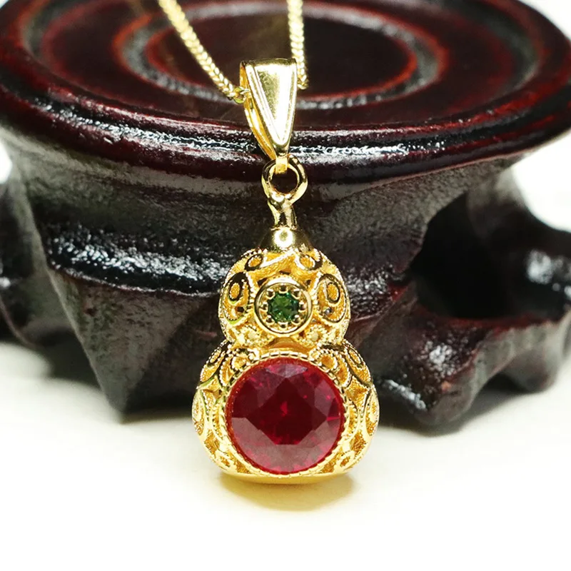 

Red Corundum Pendant Cultivation Ruby Gourd Necklace Women's Jewelry