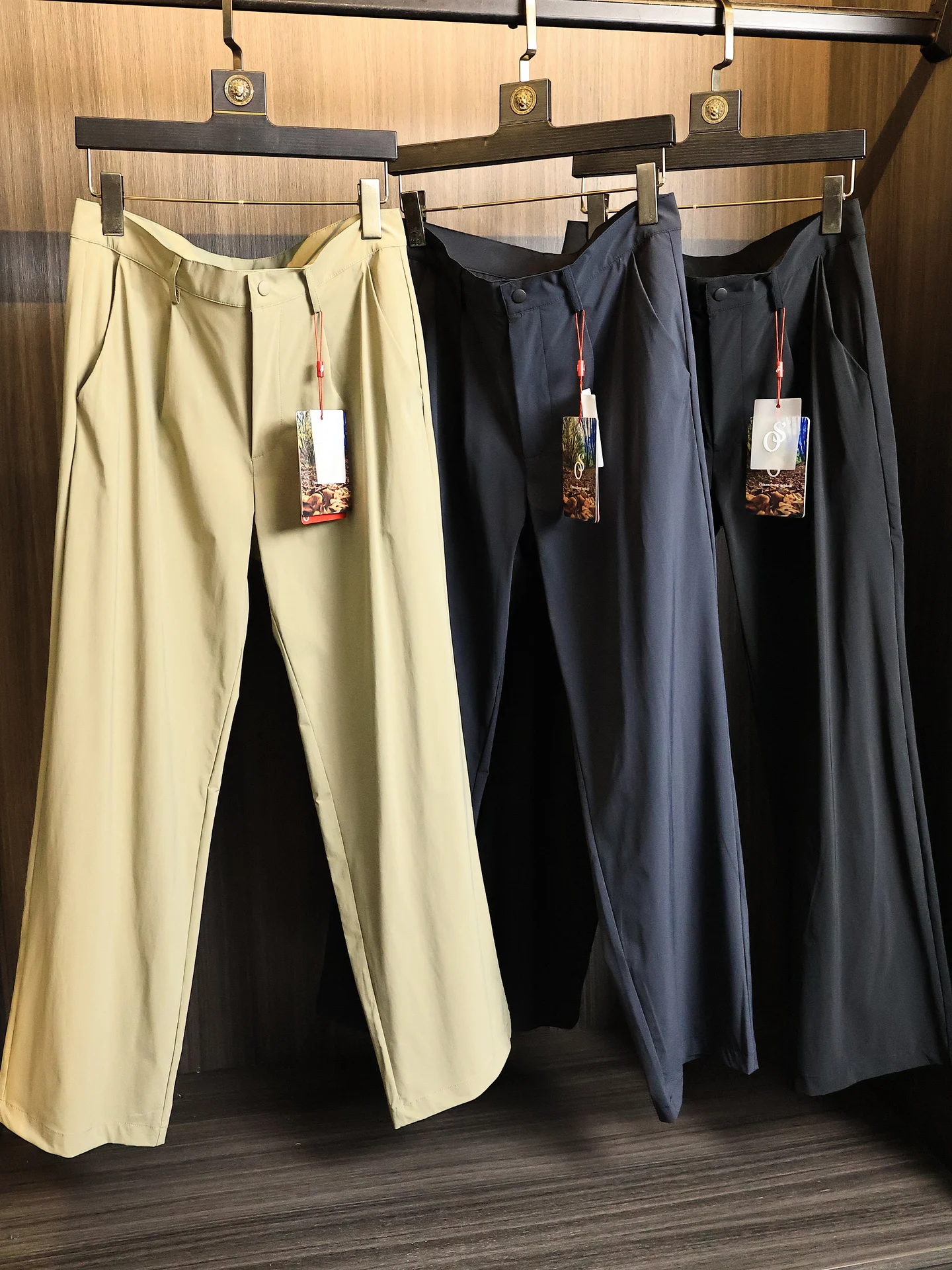 Lightweight Anti-Wrinkle 3D Tailored Soft Men's Casual Pants Quick Dry Straight Leg Fashionable City Outdoor Style