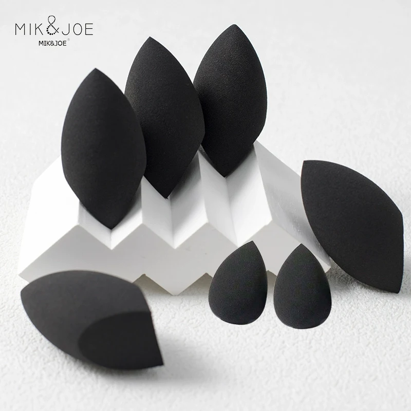 2 Stück schwarzes Beauty-Schwamm-Ei – latexfreier, wiederverwendbarer Make-up-Mixer für makellose Grundierung, Kontur und Highlight