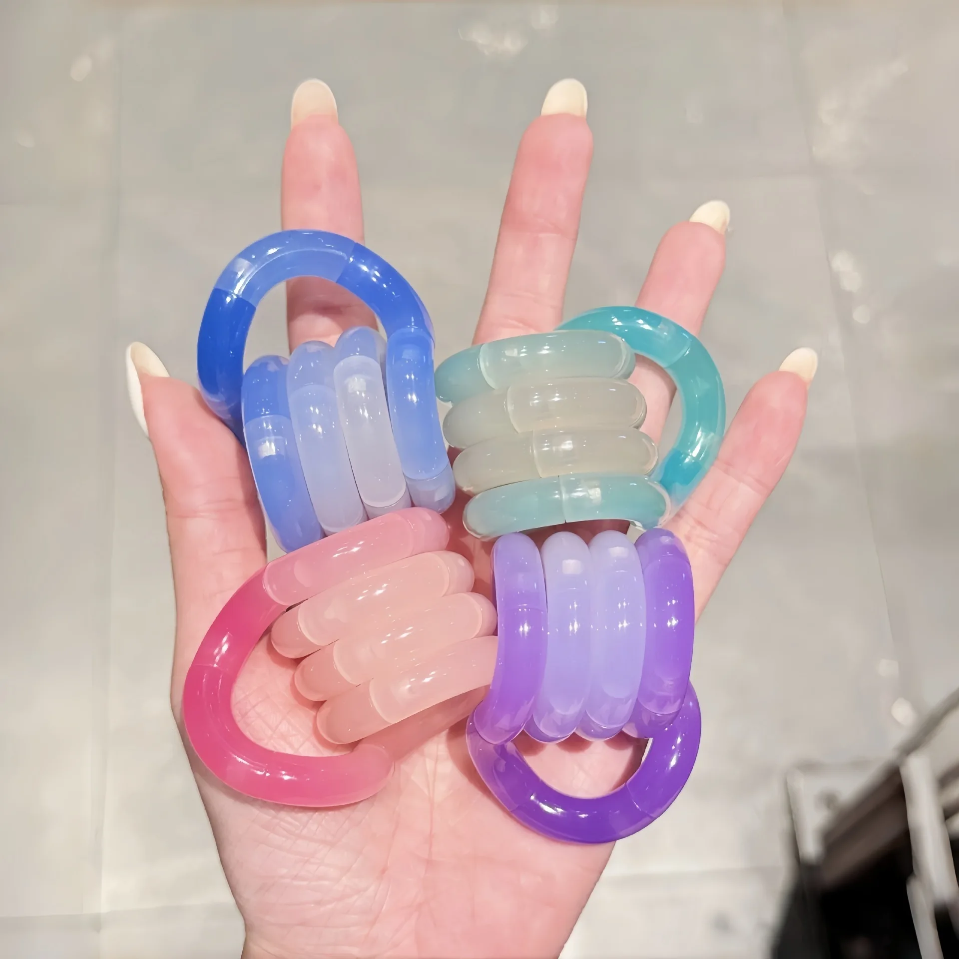 Cuerda de entrenamiento para la mente con diseño de música cálida y retorcida, multicolor, con cristales y galvanoplastia, juguete para aliviar el estrés y desahogarse