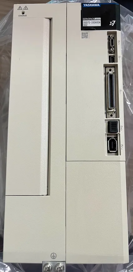 Genuine original SGD7S-330A30A002 Brand new Servo Drive Fast shipping，SGD7S 330A30A002