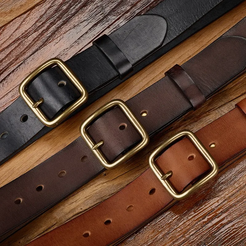 A new men's leather handcrafted casual and versatile belt with top layer