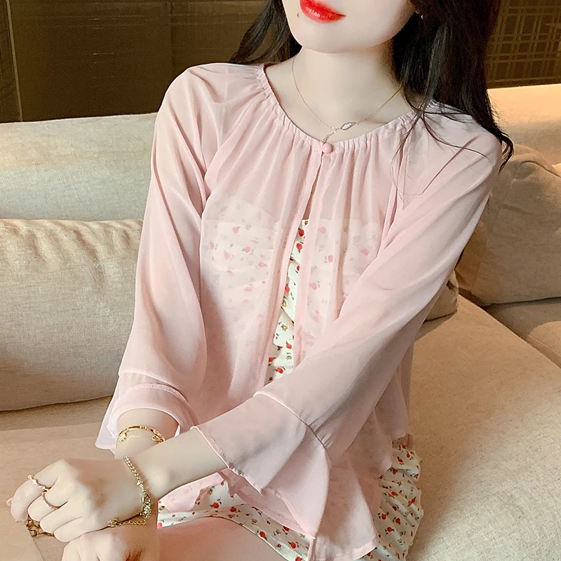 Summer New Ladies Shirts Fashion OL White Chiffon Blouse Women Shirt Casual Sexy Lace See-through Woman Shawl Female Womens Tops