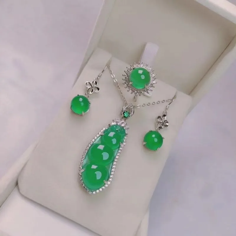 

Rose Gold Inlaid Emperor Green Jade Chalcedony Necklace Earrings Ring Three-piece Set