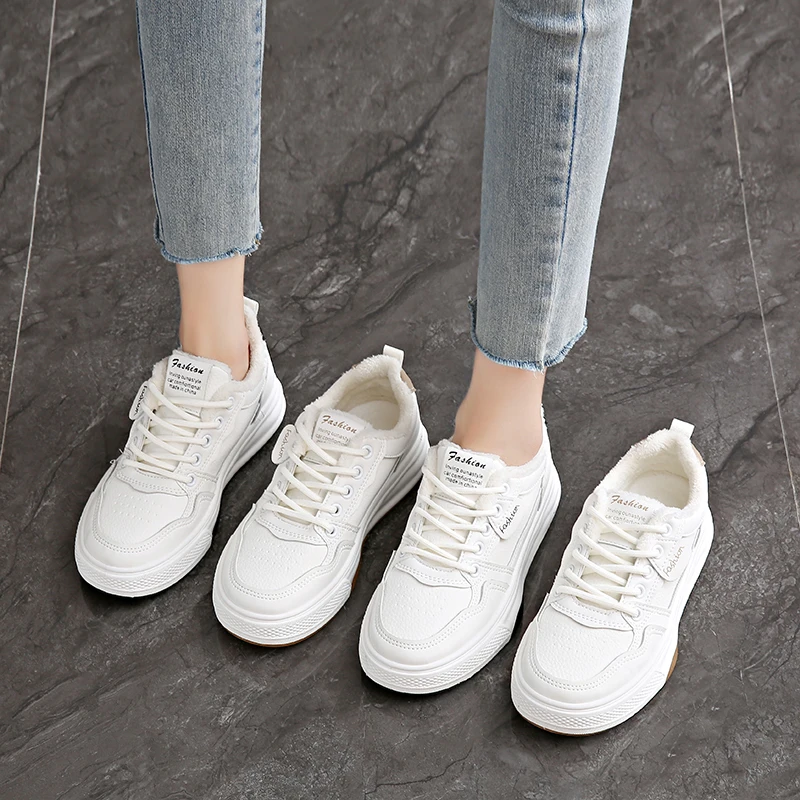 Thick Soled Sports Shoes for Women White Velvet Cotton Shoes 2025 New Elegant Design Suitable for Outdoor Activities Work Shoes