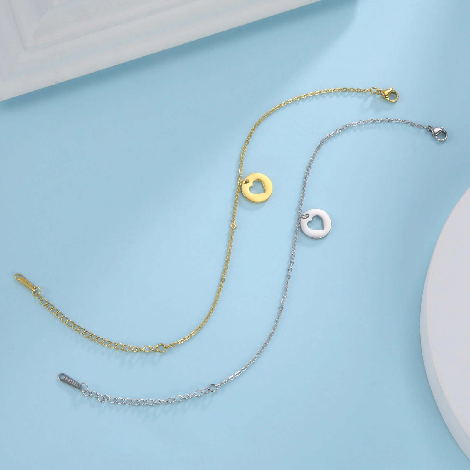 Kkjoy Modische Goldfarbene Edelstahl-Fußkettchen mit Rundem Hohlem Herz für Damen, Schmuckgeschenk für Frauen, Großhandel – Detail 18