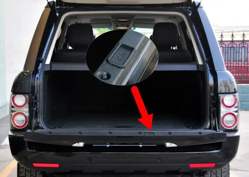 LR031833 Rear Lower Tail Gate Release Rubber Button Cover Fit For 2003-2012 Range Rover L322