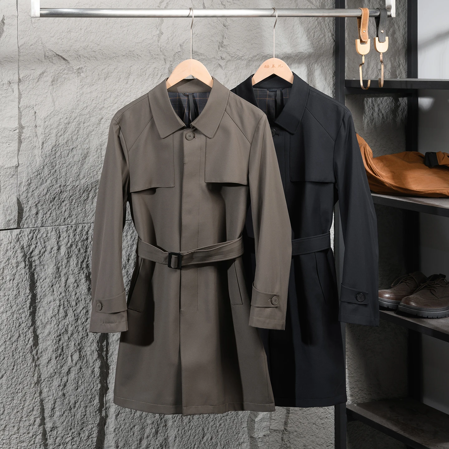 

Heavyweight Luxury Men's Long Casual Commuter Coat Autumn Winter Business Casual Windbreaker Jacket Standard Fit Polyester