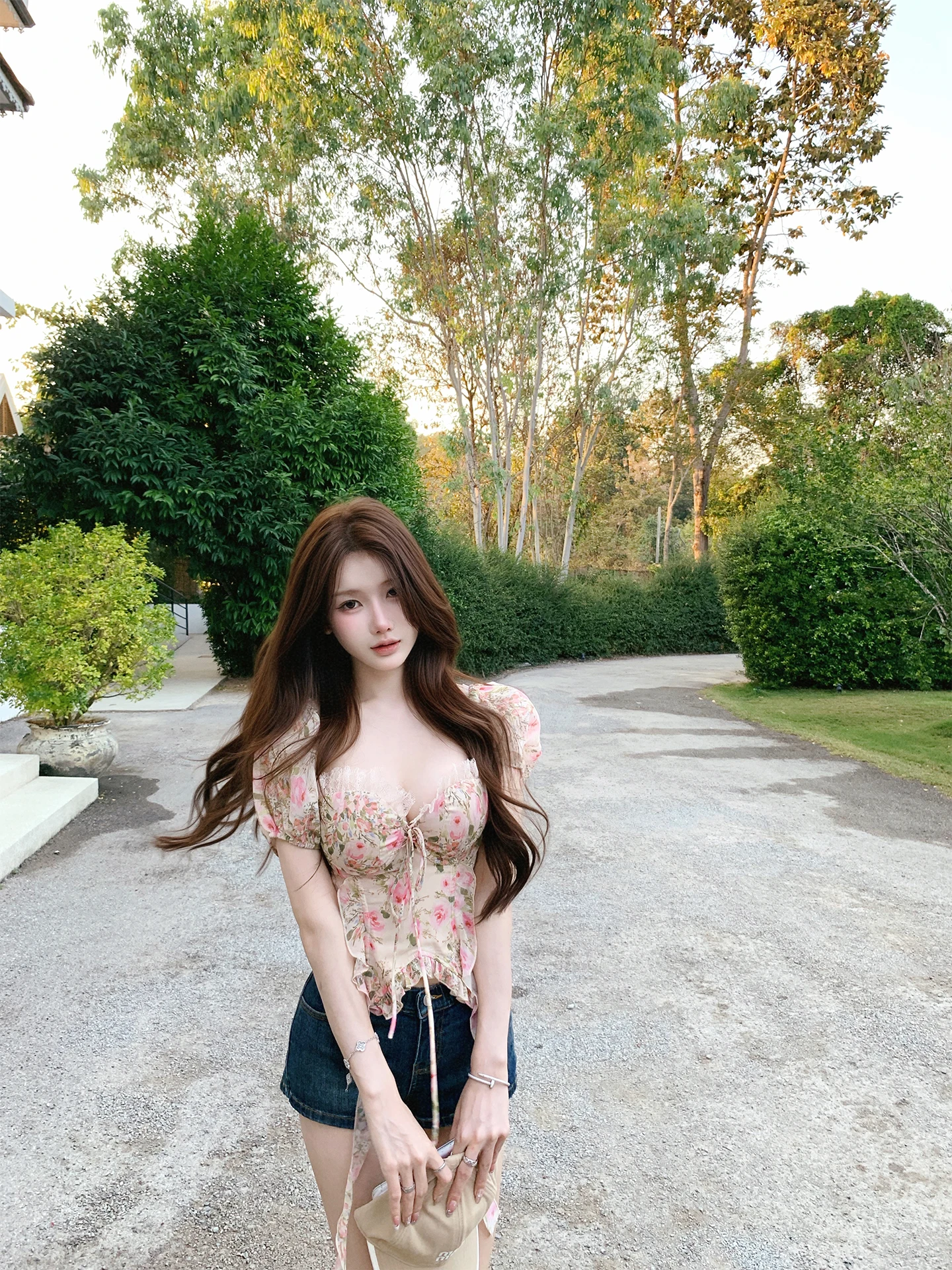 

Bigking French Sle Heavy Embroidery Lace Slim Fit Floral Print Fibone Top Women's ort Sve Polyester Fiber irt