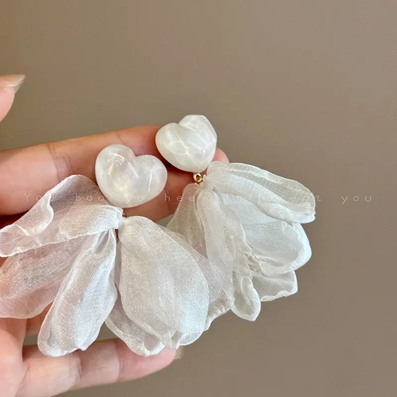 Sweet Mesh Fabric Flower Petal Love Heart Drop Earrings for Women Korean Temperament Versatile Summer Jewelry Party Gift