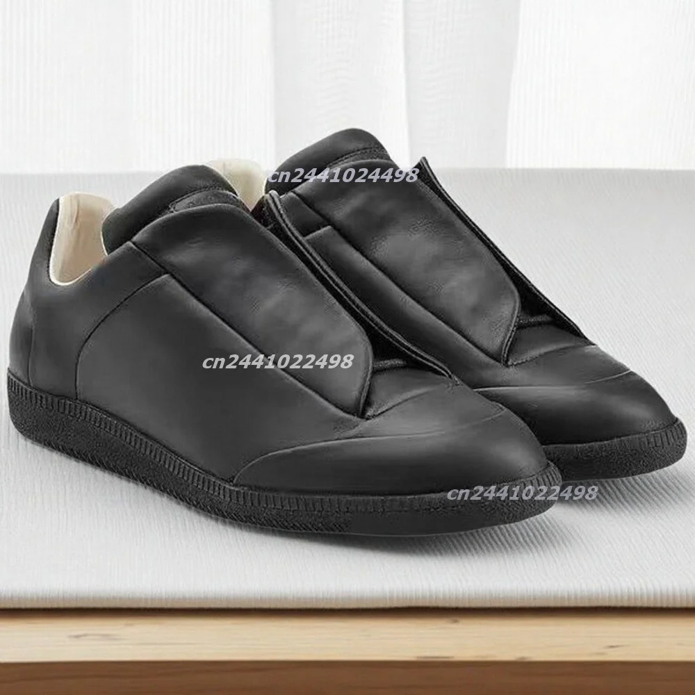 Minimalist Men Low Cut Casual Sneakers, Lace Up Flap Cover Decor Flat Wear Resistant Rubber Sole, Trendy Street Shoes for Daily