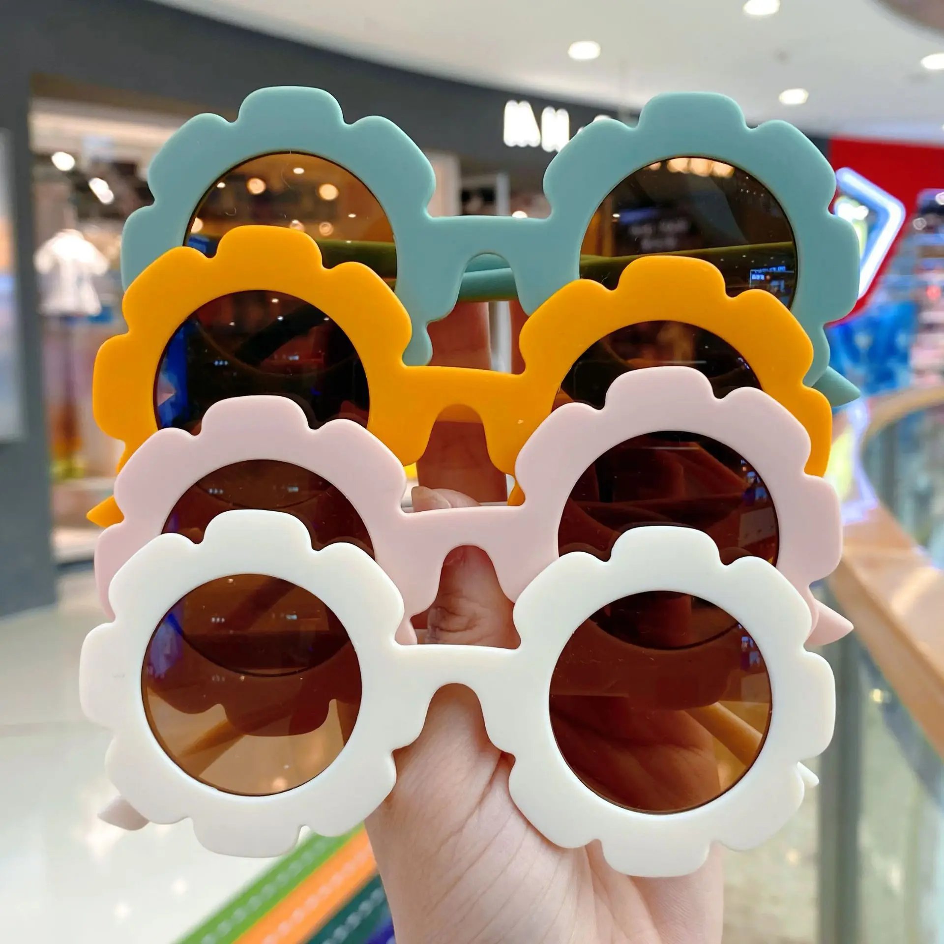 

Children's sunflower new fashion cute sunglasses baby super cute men and women sunglasses children multi-color sunglasses