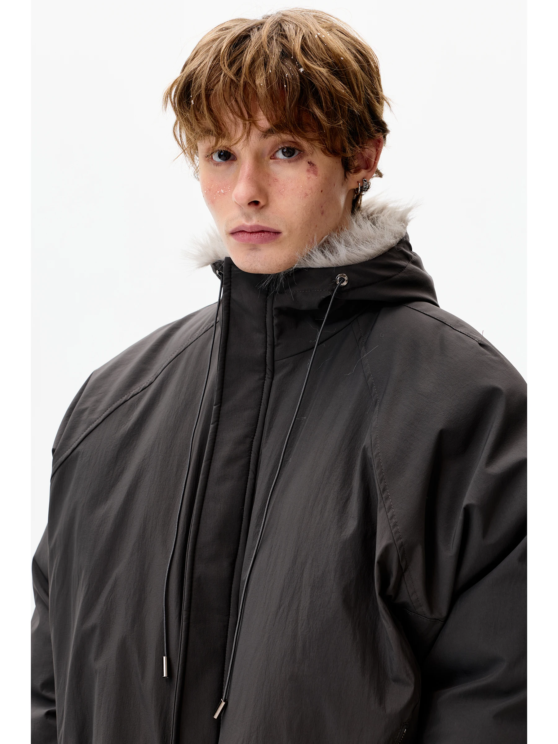 سترات رجالية شتوية جديدة لعام 2025 مزخرفة بجيب سميك سترات عصرية بأكمام طويلة مع قلنسوة معاطف مريحة ودافئة وفضفاضة للرجال #4