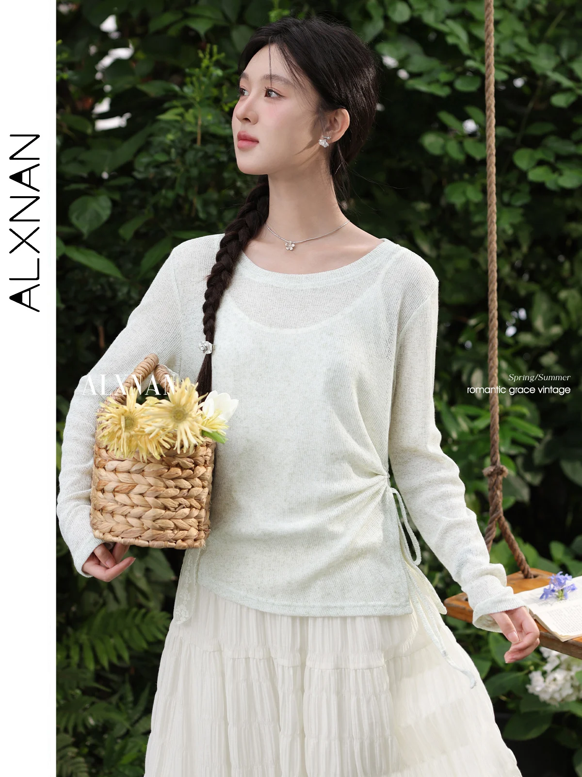 

ALXNAN Women's T-shirt Autumn Light Green Loose-fit Long Sleeve T-shirt Elegant Drawstring Pleats Tops Fashion Clothing L56606