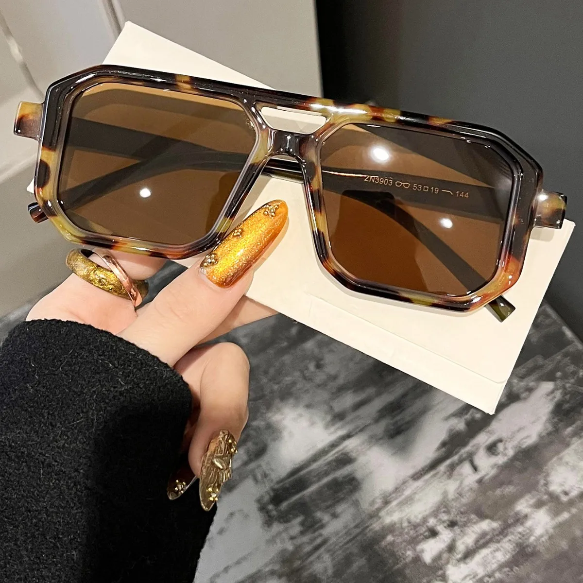 New Retro Square Double Beam Sunglasses Men Women High Quality Outdoor Travel Ultraviolet Protection Sun Glasses view 3