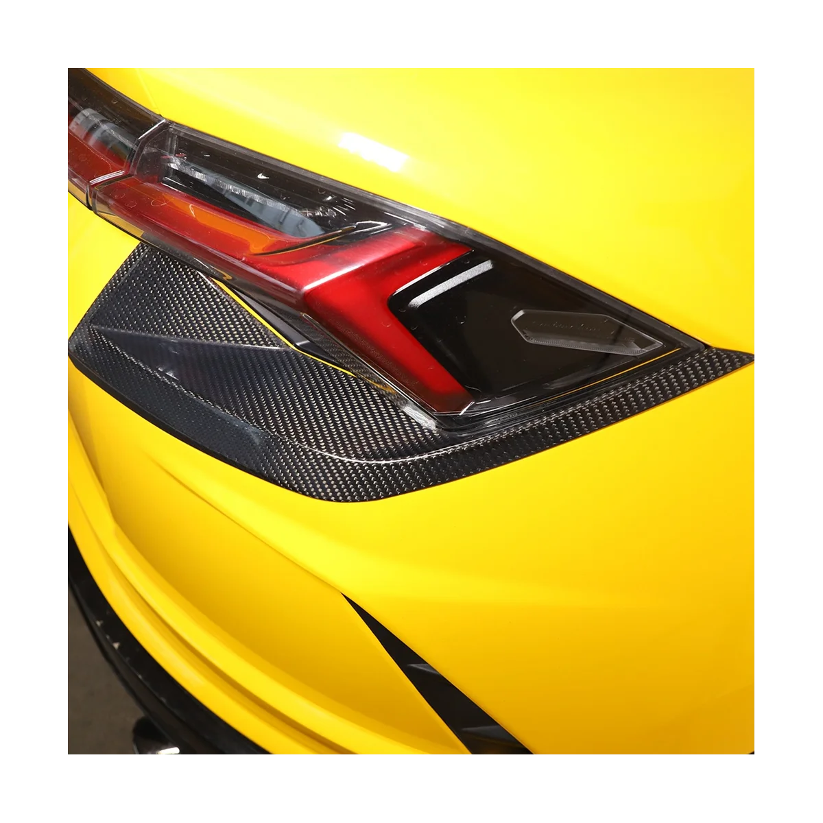 

For Lamborghini URUS 2018-2021 Carbon Fiber Car Tail Light Frame Cover Rear Lamp Trim Sticker Accessories