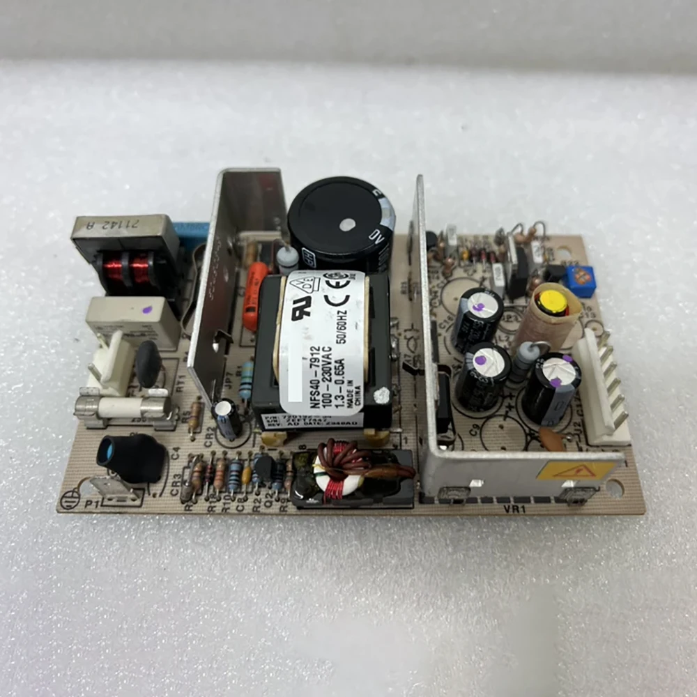 

1.3-0.65A 60W Power Supply NFS40-7912