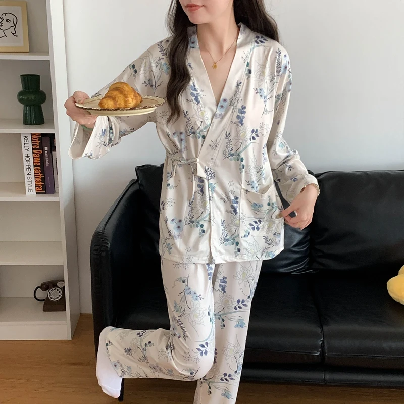 

Весенние пижамные комплекты 2026 с длинным рукавом, принтом и V-образным вырезом, сексуальные кимоно-пижамы для женщин, свободная домашняя одежда, пижамы для дома, домашняя одежда для женщин
