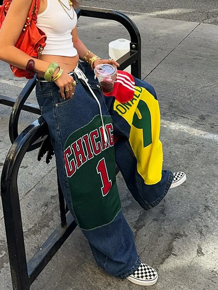 جينز فضفاض مطبوع عليه رقعة قوطي ملابس نسائية جينز هاراجوكو عتيق عالي الخصر جينز أزرق واسع الساق للنساء سروال