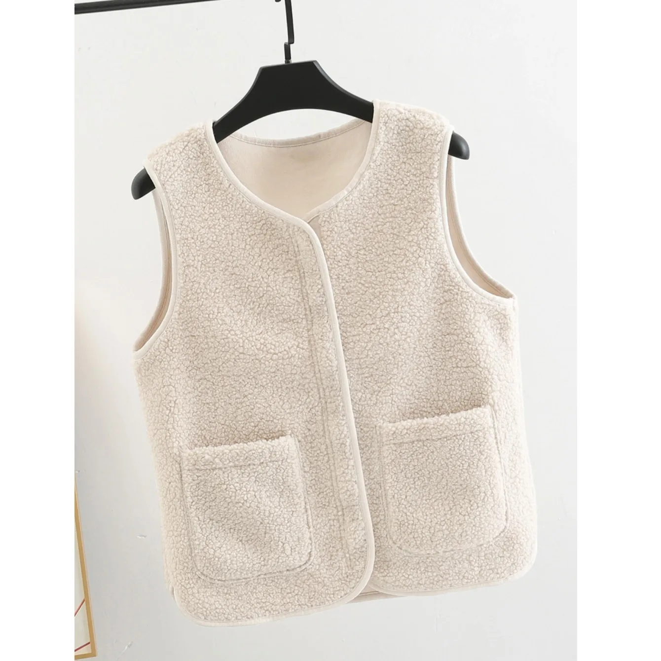 

Autumn Winter New plus Size Lamb Fur Vest Loose Lightweight Warm Svel Large Polyester Fiber Pure Color Single Button