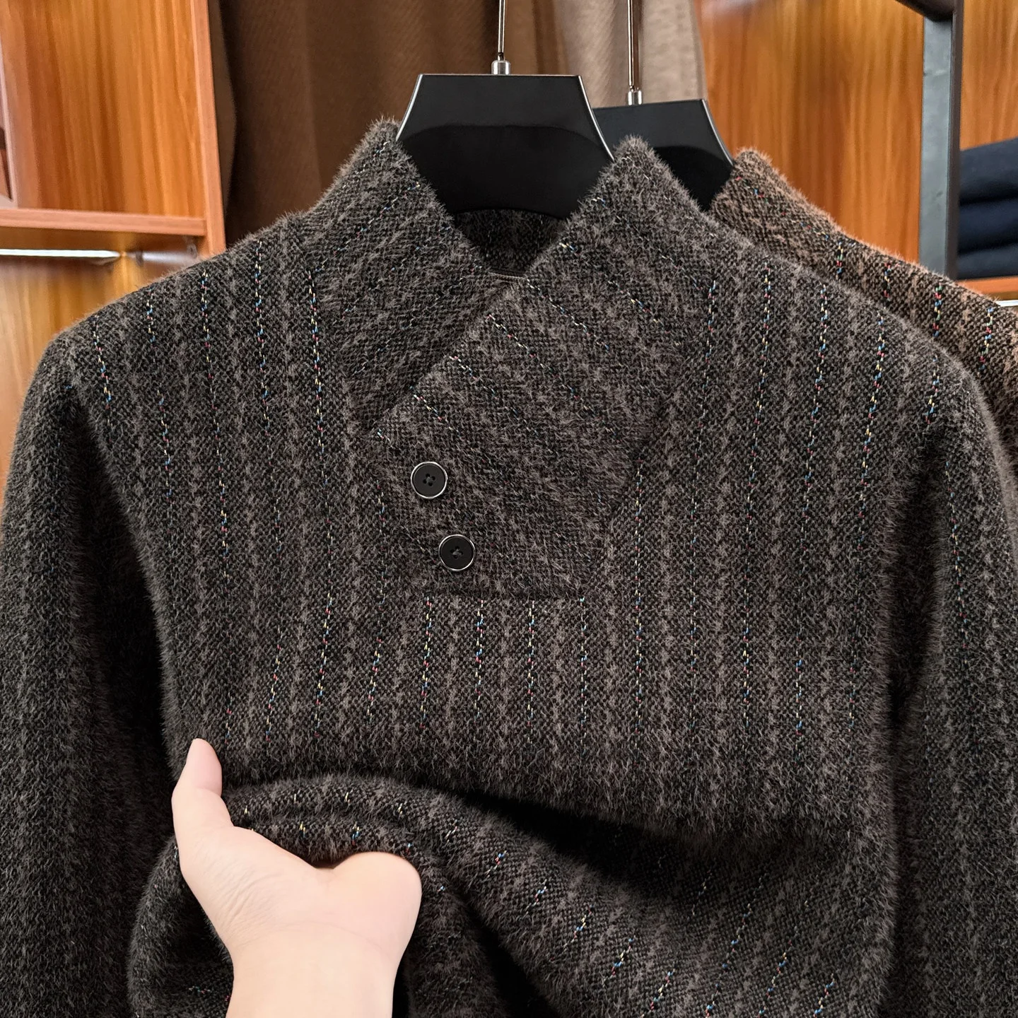 

Утепленный шерстяной вязаный свитер мужской зимний модный с V-образным вырезом на флисовой подкладке, базовая повседневная удобная нейлоновая кофта