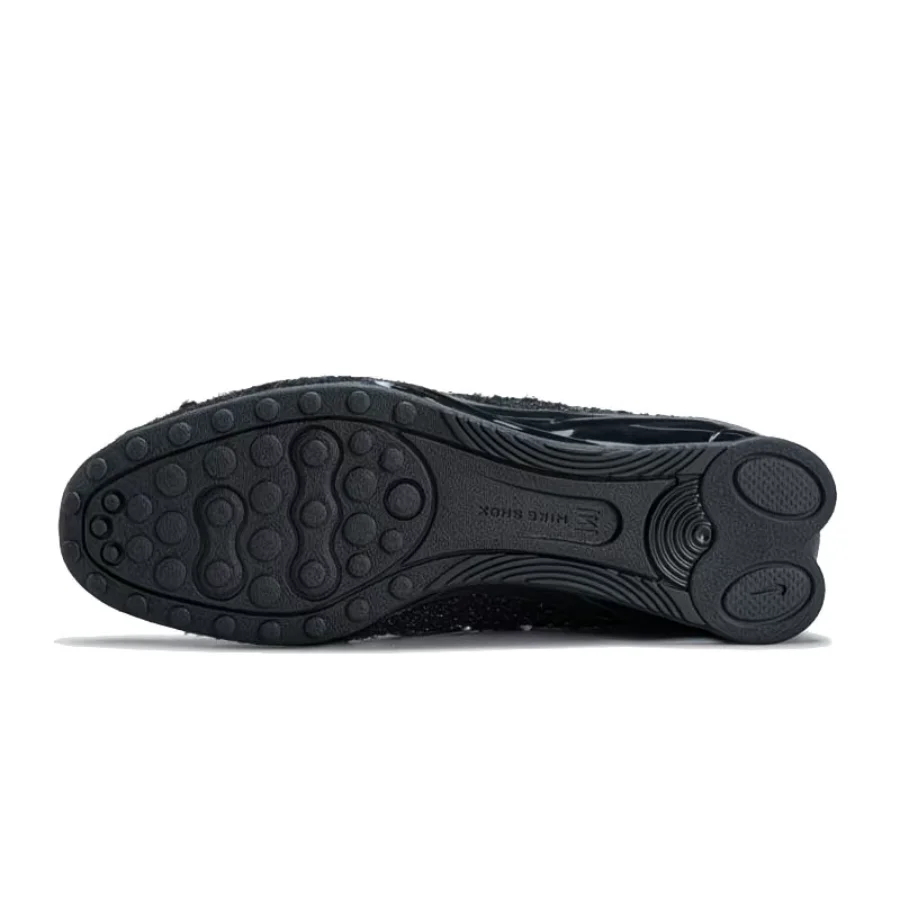 Nike SHOX Z: Stylish, Comfortable, Star-Patterned, Durable, Non-Slip Low-Top Casual Running Shoes for Women – Black  IQ1157-010