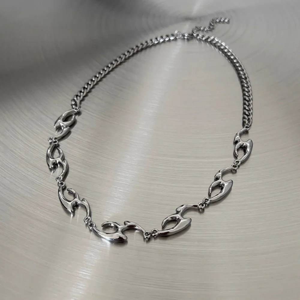 Hip-Hop Goldfarbene Edelstahl-Halskette Retro Herren Strukturierte Kleine Quadratische Platte Anhänger Halskette Mode-Schmuck Casual Accessoire – Detail 3