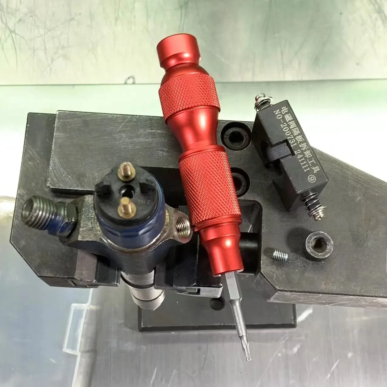 

Для Bosch 120 CRIN2 инжектор электромагнитного клапана инструмент для снятия проставки электромагнитного клапана винт ключ инструменты для ремонта