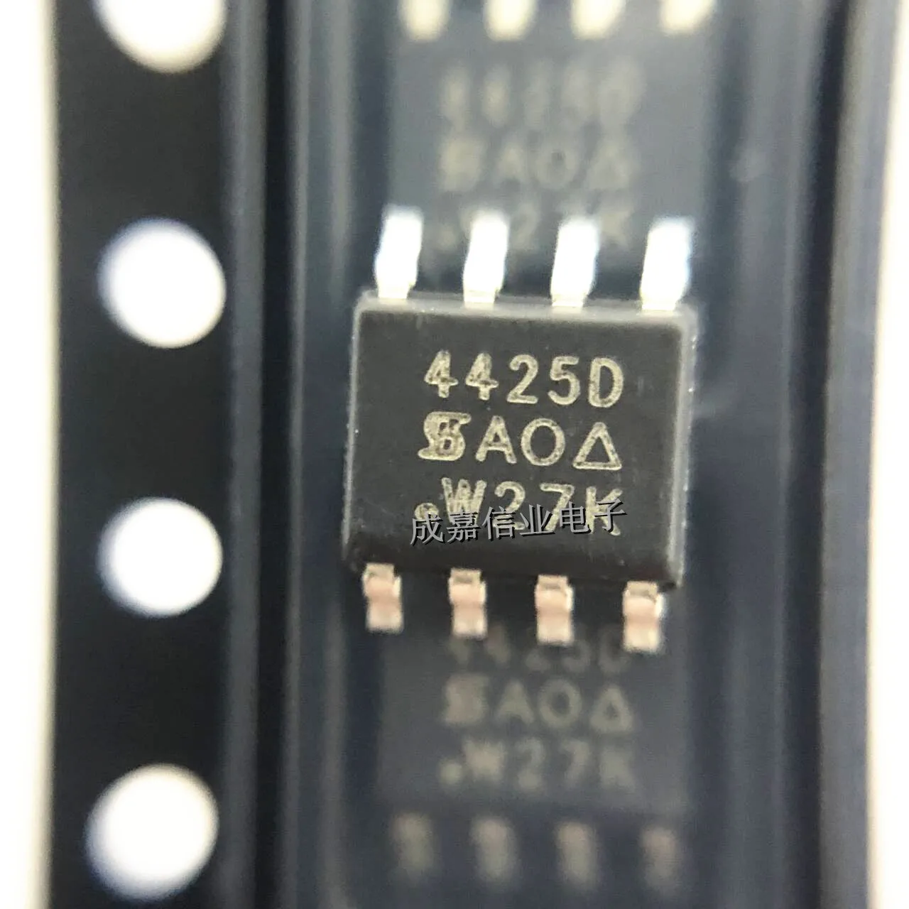 

10 шт./лот SI4425DDY-T1-GE3 МАРКИРОВКА SOP-8; 4425D MOSFET 19,7A-30 В Vds 20 В Vgs Рабочая температура:- 55 C-+ 150 C