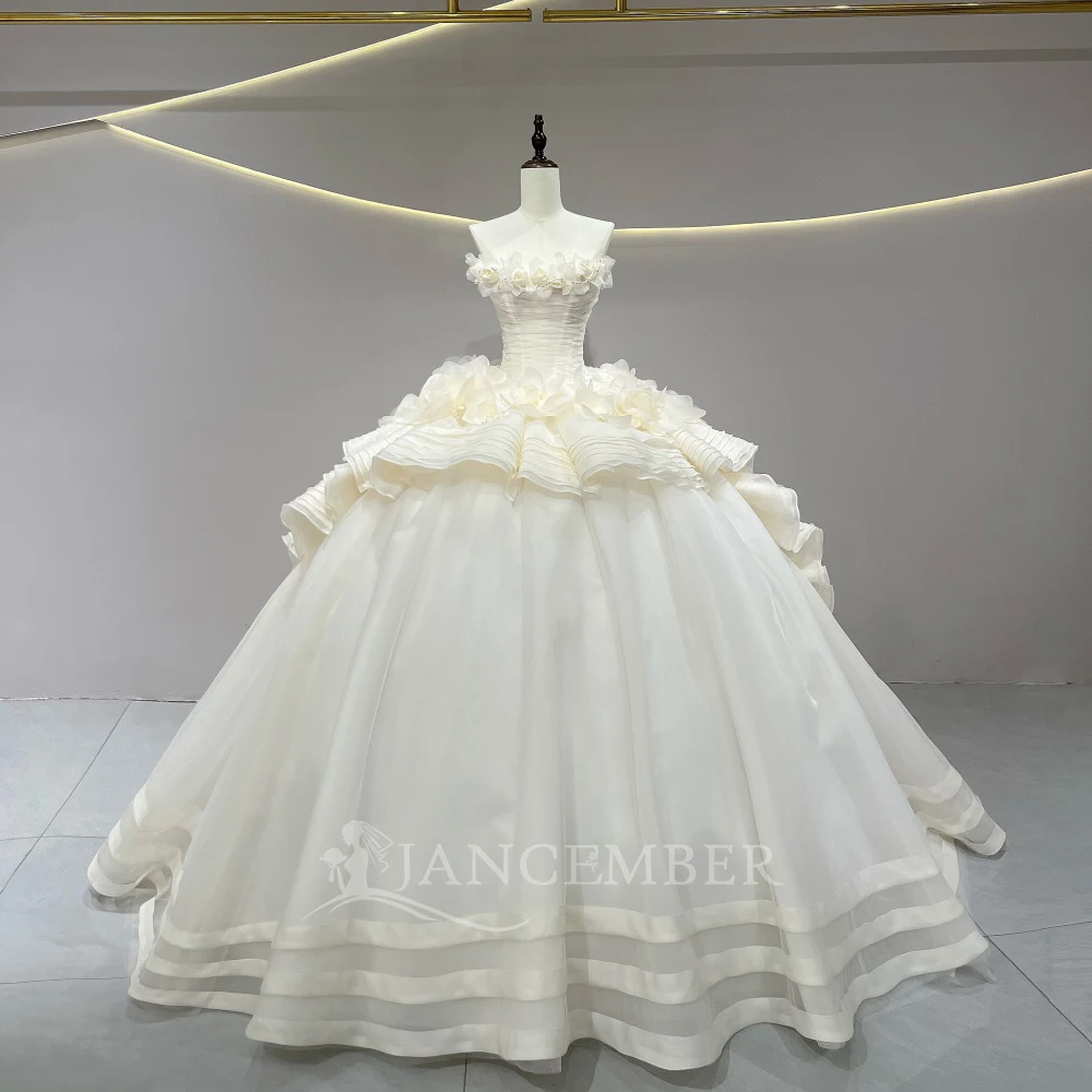 Gorgeous Ball Gown Wedding Dress Customized Sleeveless Pleat Handmade Flowers Court Train Woman Bride Bridal Gown robe de mariée