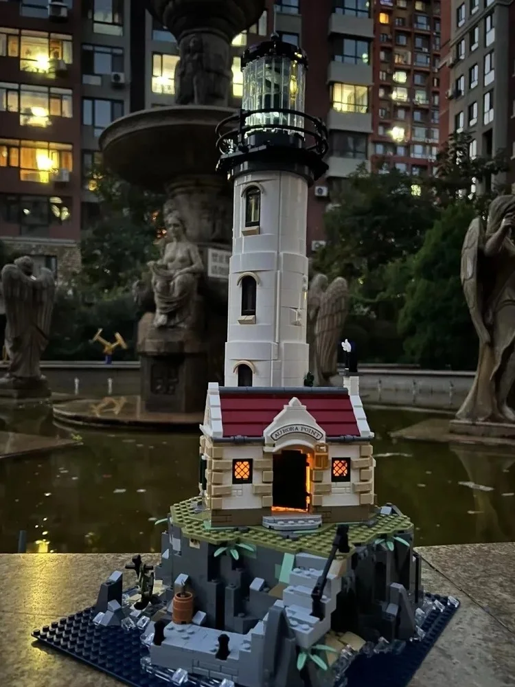 

With Original Box Electric Lighthouse 21335 2065pcs Model Building Block Motorised Bricks Assembly Children Christmas Gifts